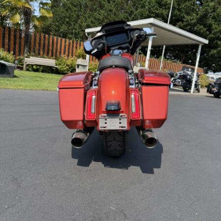 2024 Harley-Davidson® Street Glide® Whiskey Fire thumb 2