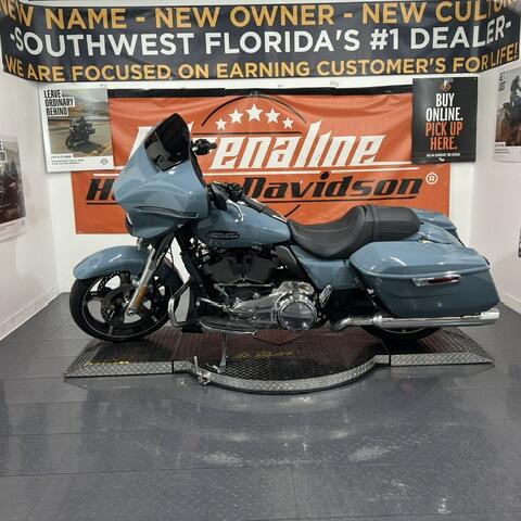 FLHX 2024 Street Glide® thumb 3
