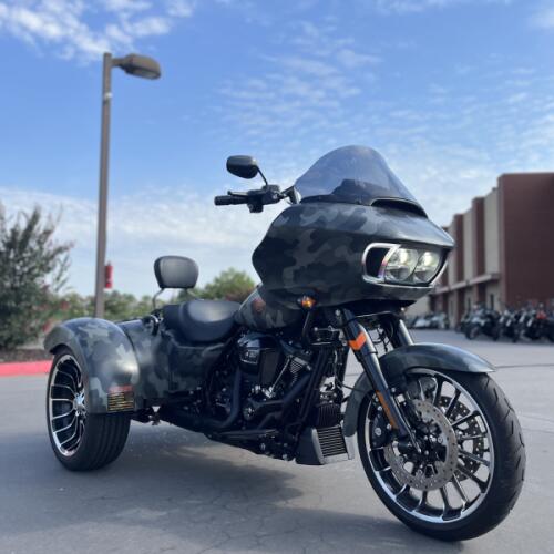 2025 Harley-Davidson® FLTRT Road Glide® 3 CUSTOM CAMO WRAP 855279 thumb 3