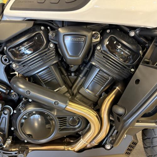 2026 Harley-Davidson® Pan America 1250 Limited RA1250L thumb 3