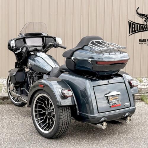 2026 Harley-Davidson® Street Glide 3 Limited Iron Horse Metallic thumb 1