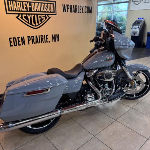 2026 Harley-Davidson® Street Glide® Dark Billiard Gray Chrome Trim thumb 1