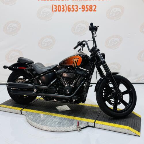 2023 Street Bob® 114 FXBBS thumb 3