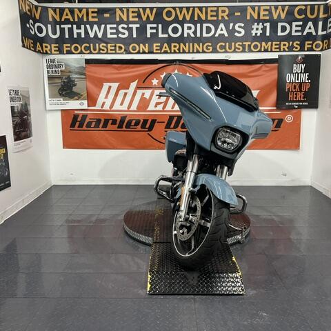 FLHX 2024 Street Glide® thumb 2
