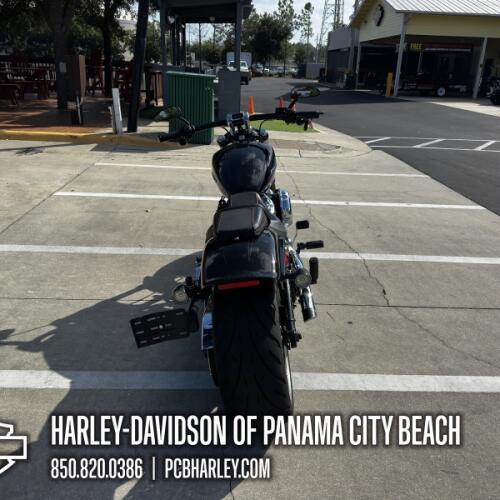 2018 Harley-Davidson® Breakout® thumb 0