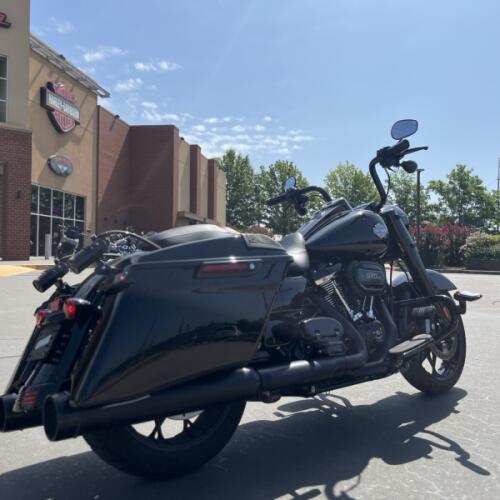 2022 Harley-Davidson® FLHRXS Road King® Special Vivid Black 660972 thumb 2