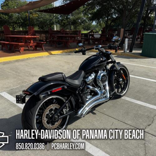2018 Harley-Davidson® Breakout® thumb 2