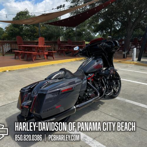 2026 Harley-Davidson® CVO Street Glide ST thumb 3