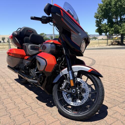 FLHXLSE 2026 CVO Street Glide Limited thumb 1