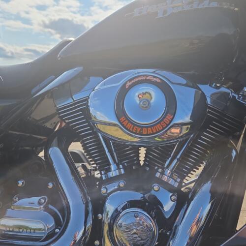 2009 Harley-Davidson® Street Glide® Black Pearl thumb 3