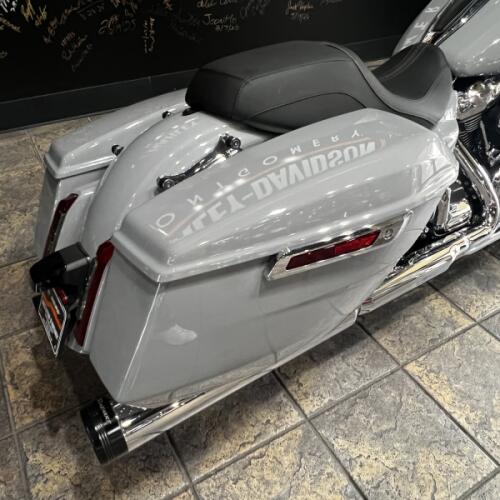 FLTRX 2025 Road Glide™ thumb 0