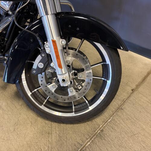 FLHX 2023 Street Glide® thumb 2