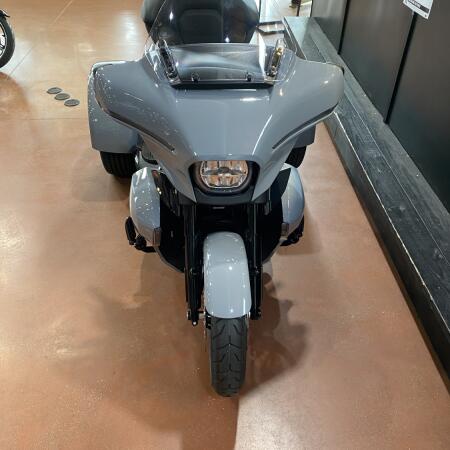 2026 Harley-Davidson® Street Glide 3 Limited FLHLT thumb 1
