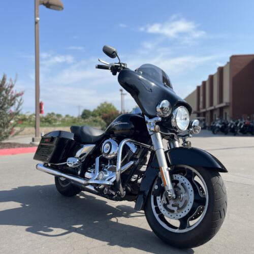 2009 Harley-Davidson® FLHX  Street Glide® BLACK 613150 thumb 3