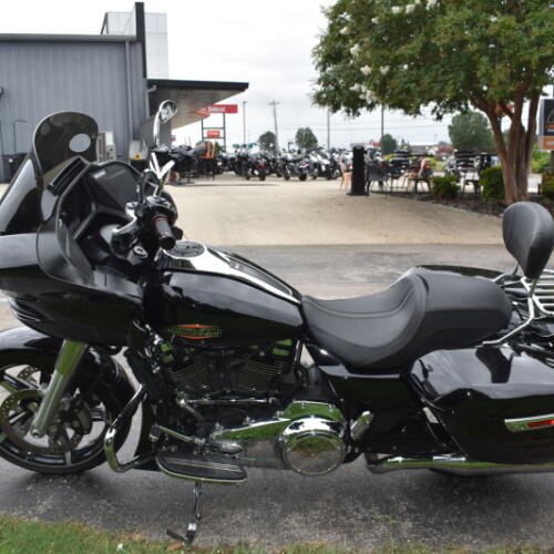 FLTRX 2024 Road Glide® thumb 0