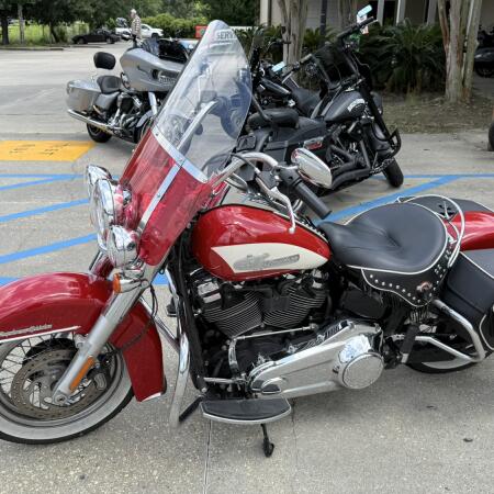 2024 Harley-Davidson® Hydra-Glide Revival thumb 3
