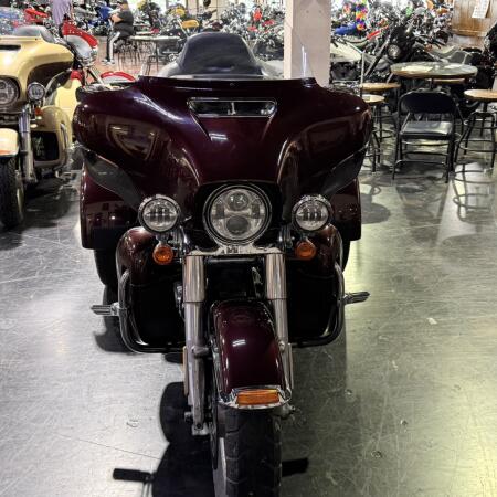 2019 Harley-Davidson® Tri Glide® Ultra thumb 1