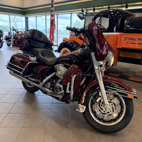 2006 Harley-Davidson Electra Glide Ultra Classic FLHTCUI thumb 2