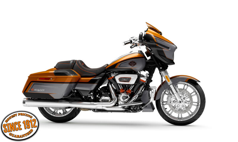 2026 Harley-Davidson® CVO Street Glide Torched Orange CVO Tri-Tone