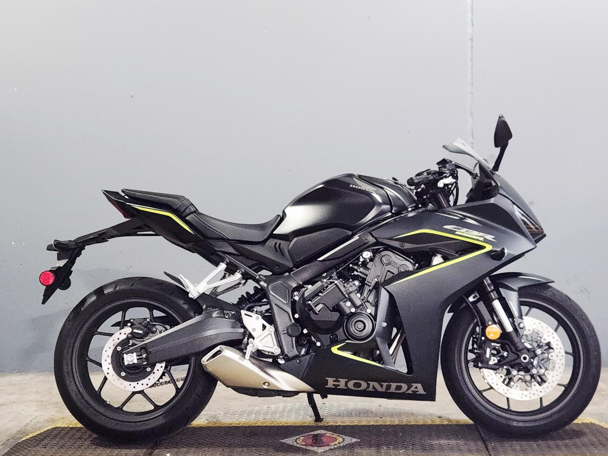 HONDA 25年式CBR650R カウル レッド/ホワイト/ブルー Honda CBR650R