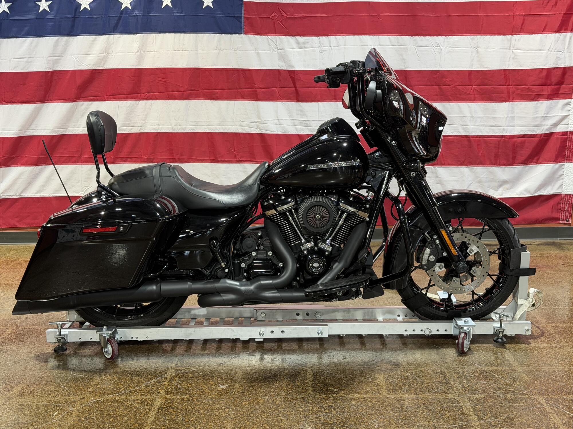 FLHXS 2020 Street Glide® Special