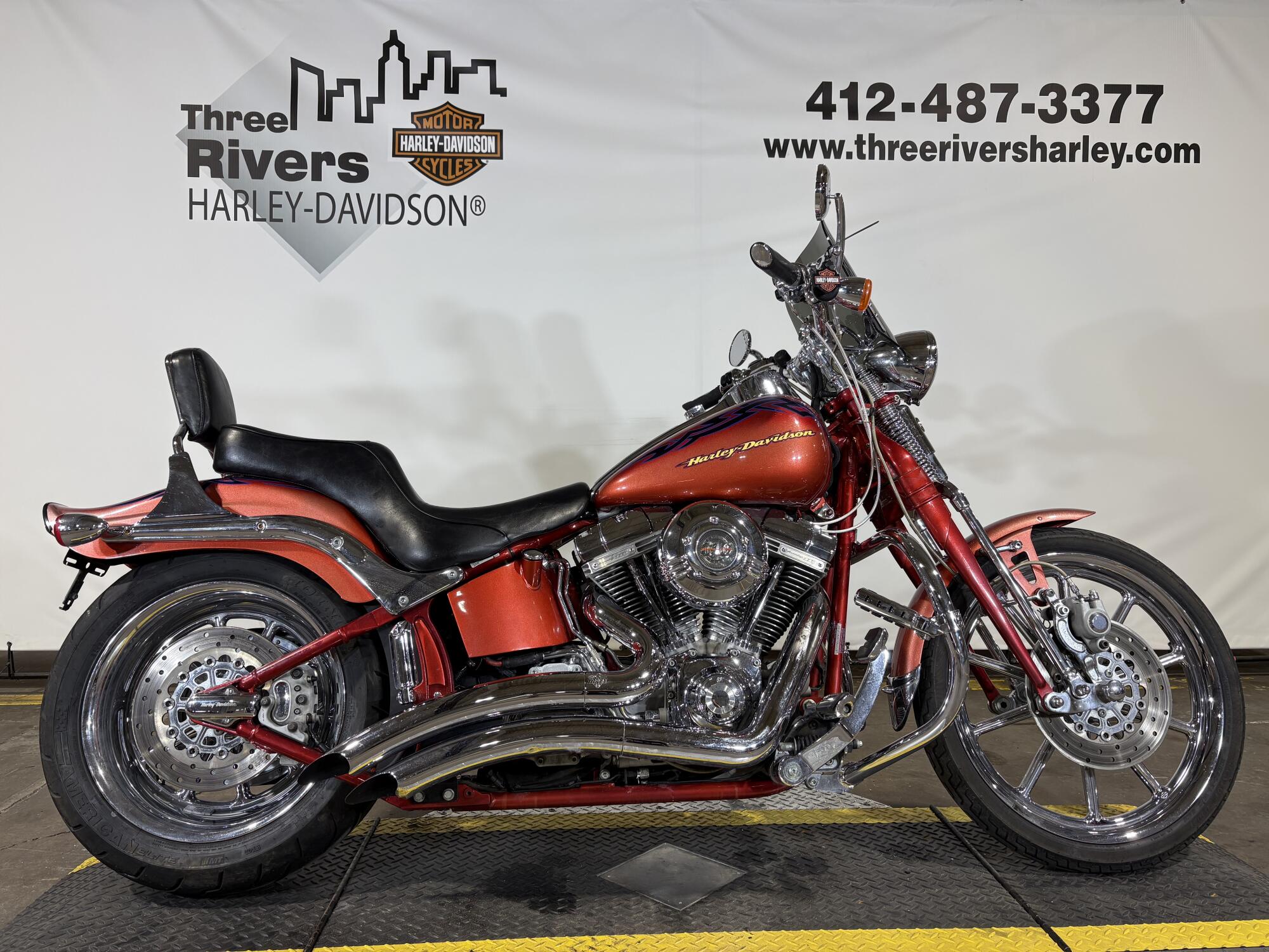 2007 Harley-Davidson® Screamin’ Eagle Softail Springer Canyon Copper/Candy Red