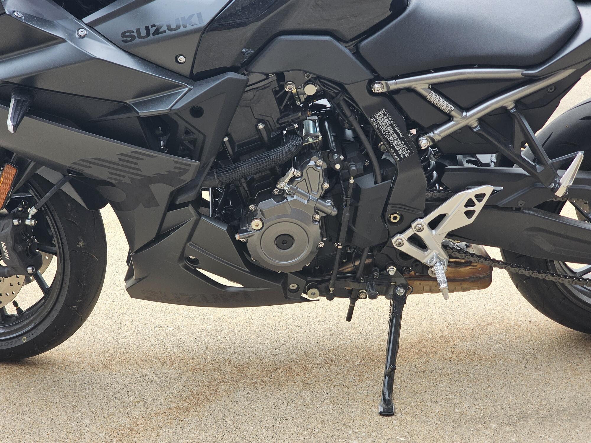 GSX800FRQM5 2025 GSX-8R, photo 15