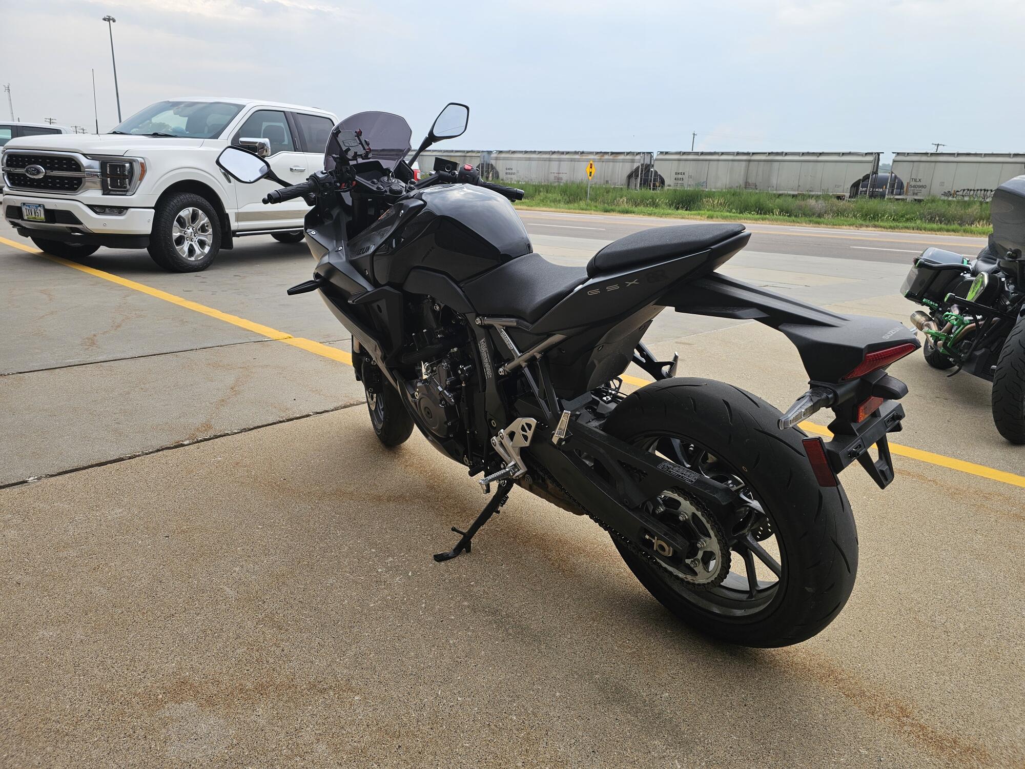GSX800FRQM5 2025 GSX-8R, photo 6