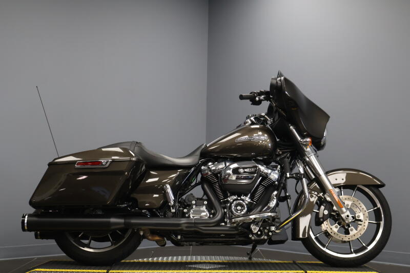 2021 Harley-Davidson® Street Glide® FLHX