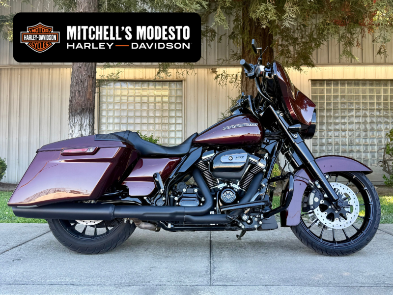 FLHXS 2018 Street Glide® Special