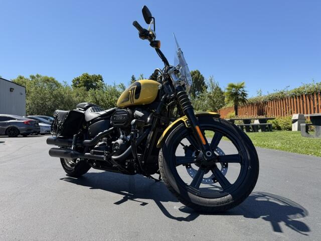 2023 Harley-Davidson® Street Bob® 114 Industrial Yellow