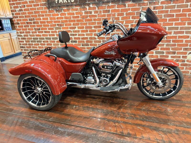 FLTRT 2024 Road Glide 3