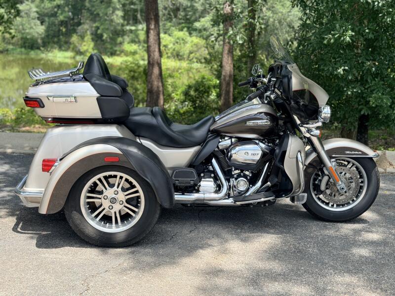 FLHTCUTG 2018 Tri Glide® Ultra