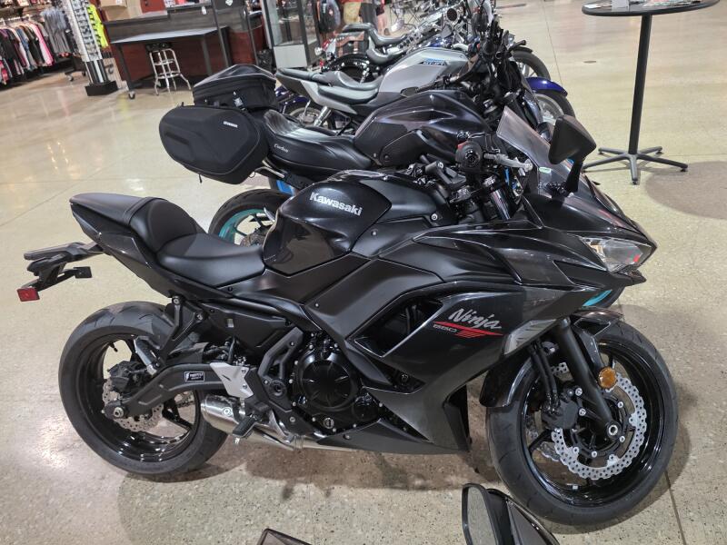2021 Kawasaki Ninja® 650 ABS EX650M/N