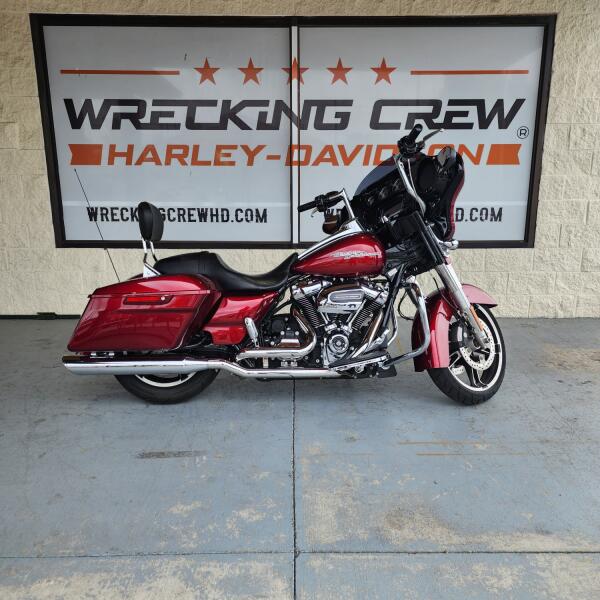 FLHXS 2017 Street Glide® Special