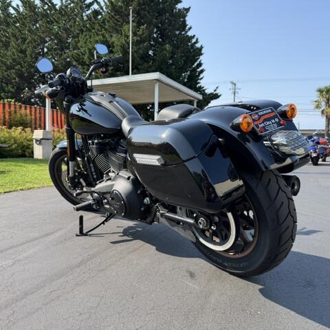 2022 Harley-Davidson® Low Rider® S Vivid Black thumb 0
