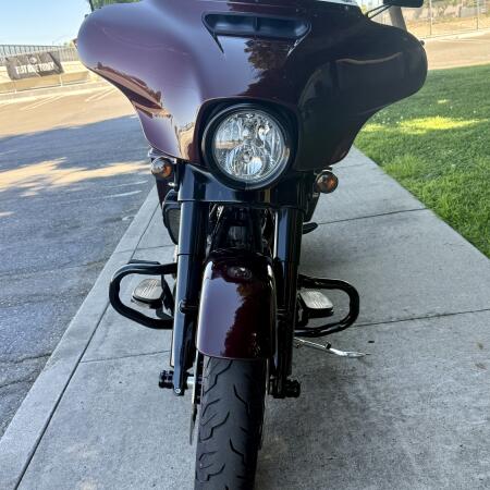 FLHXS 2018 Street Glide® Special thumb 2