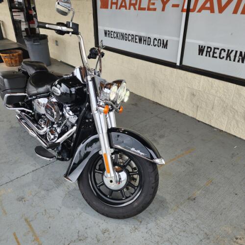 2022 Harley-Davidson® Heritage Classic 114 Vivid Black (Chrome Finish w/ Laced Wheels) thumb 1