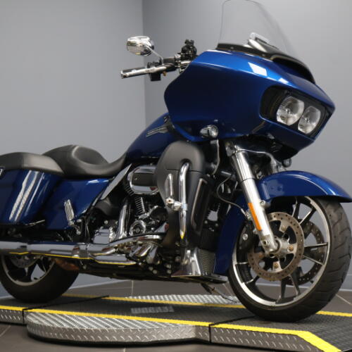 2022 Harley-Davidson® Road Glide® Reef Blue thumb 3