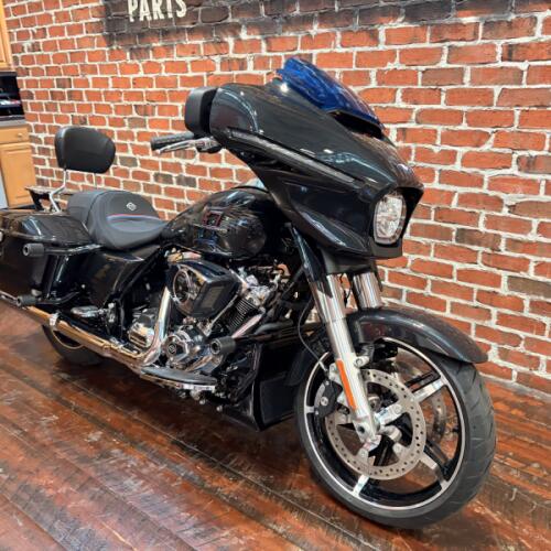 FLHX 2026 Street Glide® thumb 2