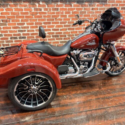 FLTRT 2024 Road Glide 3 thumb 0