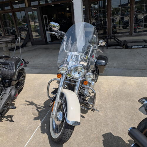 2013 Harley-Davidson® Softail® Deluxe thumb 3
