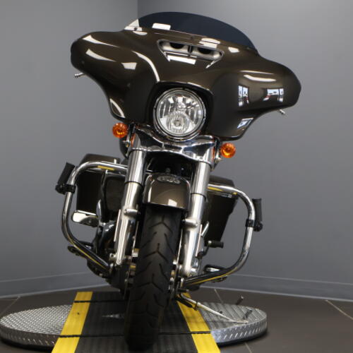 2021 Harley-Davidson® Street Glide® FLHX thumb 2