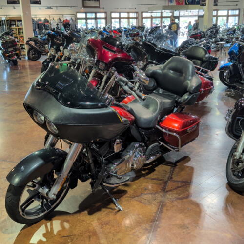 2014 Harley-Davidson® Electra Glide® Ultra Classic® thumb 3