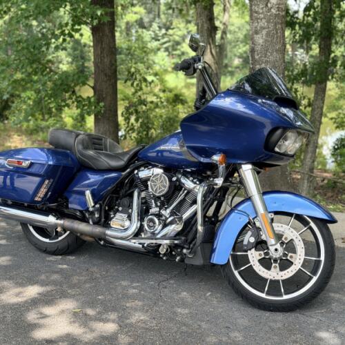 FLTRX 2022 Road Glide® thumb 2