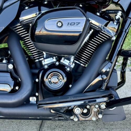 FLHXS 2018 Street Glide® Special thumb 1