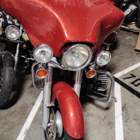 2010 Harley-Davidson® Electra Glide® Ultra Classic® thumb 2