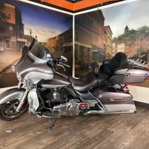 2014 Harley-Davidson® Electra Glide® Ultra Limited thumb 3