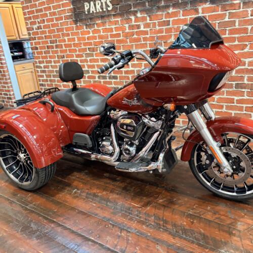 FLTRT 2024 Road Glide 3 thumb 3