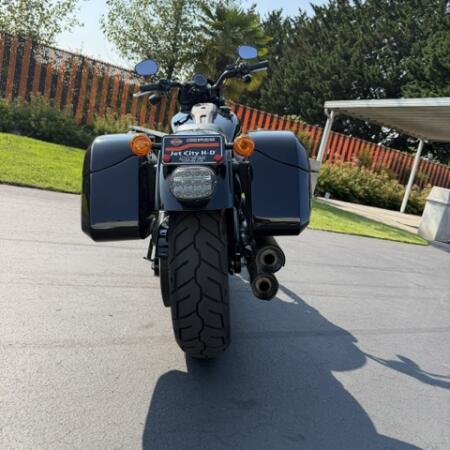 2022 Harley-Davidson® Low Rider® S Vivid Black thumb 1